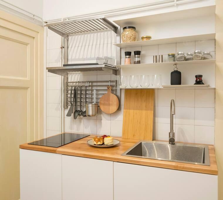 Ultra-Central University Square Apartament Apartament Bukares Bagian luar foto